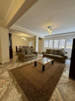 2 Bedroom Flat, 10-15 mins to Egyptian Museum